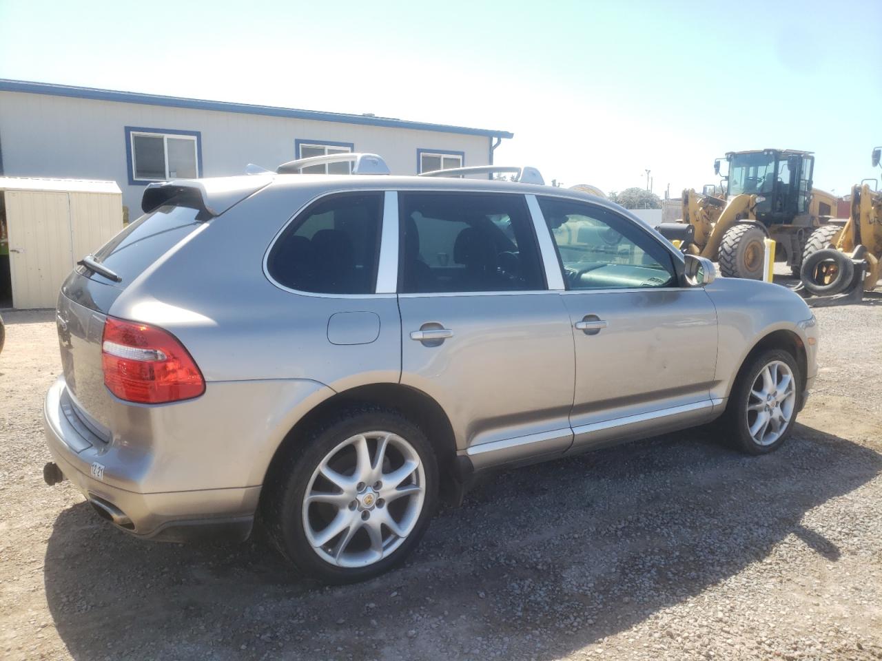 Photo 2 VIN: WP1AA29P58LA18645 - PORSCHE CAYENNE 