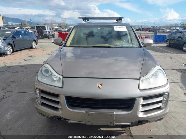 Photo 12 VIN: WP1AA29P99LA04622 - PORSCHE CAYENNE 