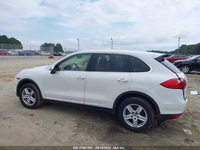 Photo 13 VIN: WP1AA2A20CLA08095 - PORSCHE CAYENNE 