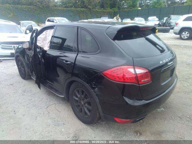 Photo 2 VIN: WP1AA2A20DLA19065 - PORSCHE CAYENNE 