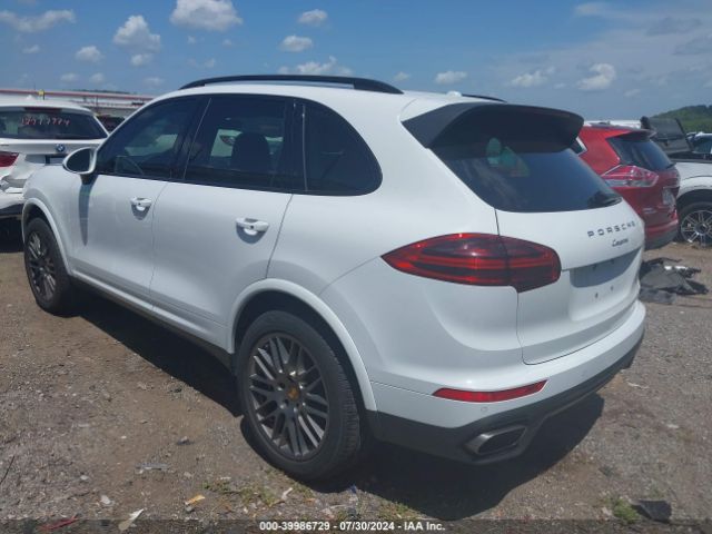 Photo 2 VIN: WP1AA2A20HKA81531 - PORSCHE CAYENNE 