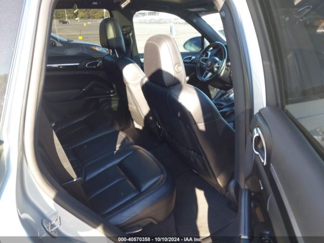 Photo 7 VIN: WP1AA2A20HKA82744 - PORSCHE CAYENNE 