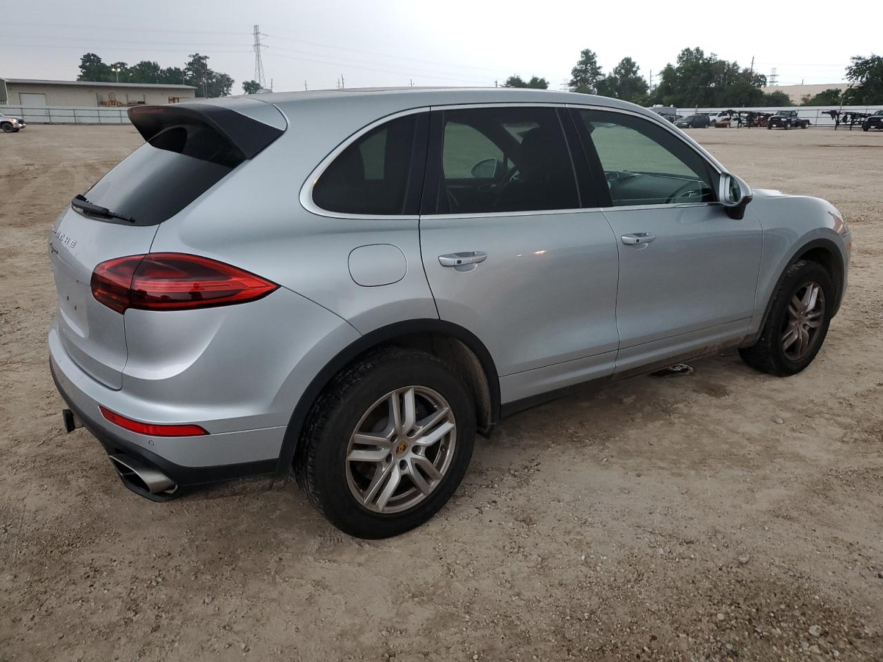 Photo 2 VIN: WP1AA2A20JKA01179 - PORSCHE CAYENNE 