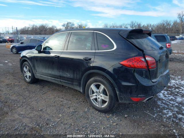 Photo 2 VIN: WP1AA2A21CLA06615 - PORSCHE CAYENNE 