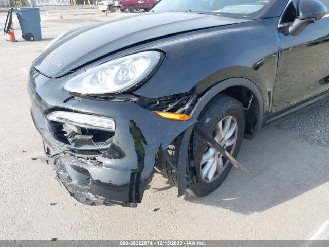 Photo 5 VIN: WP1AA2A21CLA09725 - PORSCHE CAYENNE 