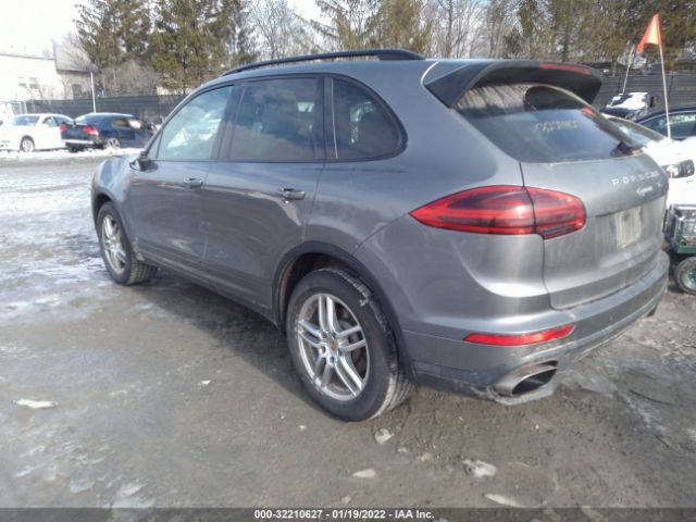 Photo 2 VIN: WP1AA2A21GKA12250 - PORSCHE CAYENNE 