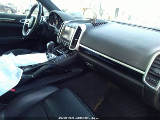 Photo 4 VIN: WP1AA2A21GKA12250 - PORSCHE CAYENNE 