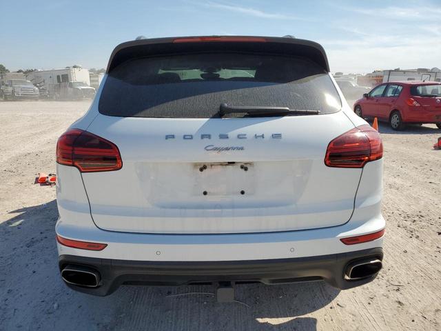 Photo 5 VIN: WP1AA2A21HKA82798 - PORSCHE CAYENNE 