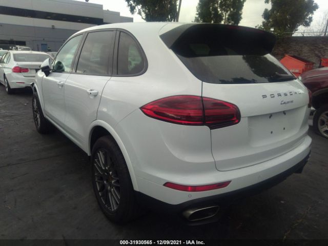 Photo 2 VIN: WP1AA2A21HKA83398 - PORSCHE CAYENNE 