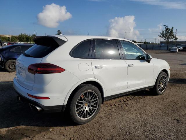 Photo 2 VIN: WP1AA2A21HKA87421 - PORSCHE CAYENNE 