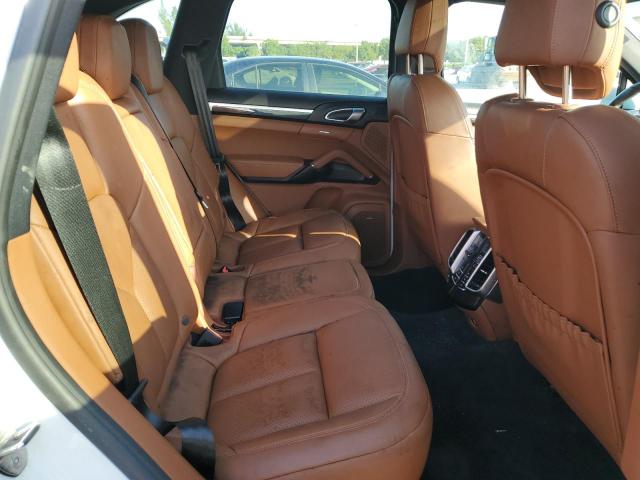 Photo 9 VIN: WP1AA2A21HKA87421 - PORSCHE CAYENNE 