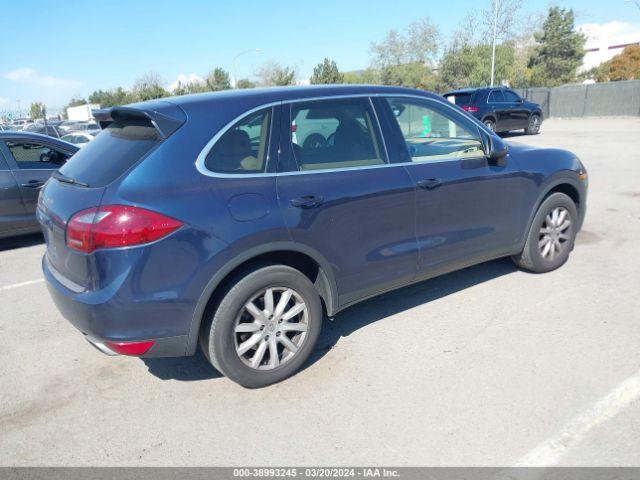 Photo 3 VIN: WP1AA2A22CLA00015 - PORSCHE CAYENNE 