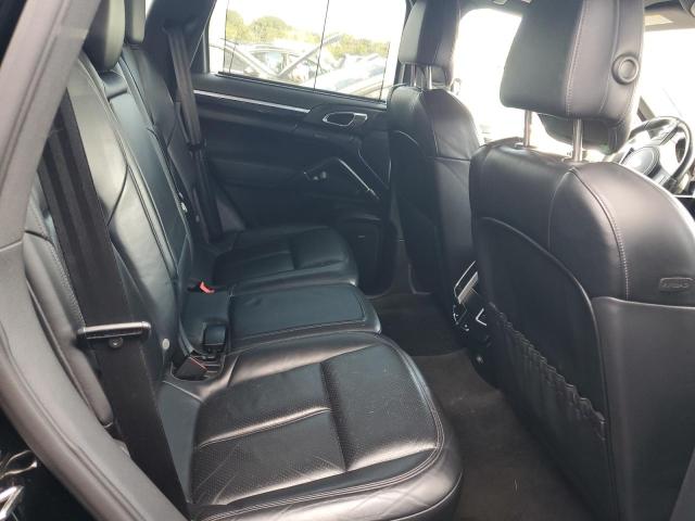 Photo 10 VIN: WP1AA2A22CLA05957 - PORSCHE CAYENNE 