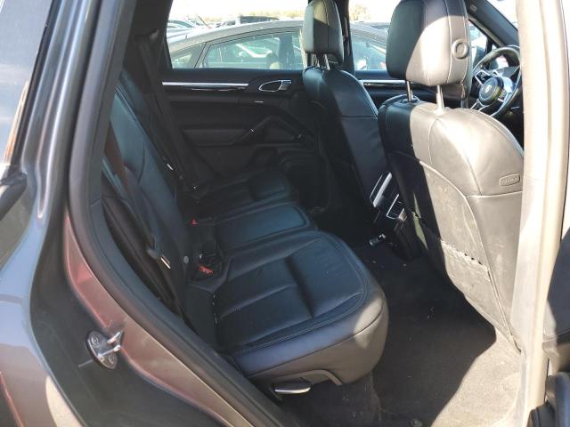 Photo 10 VIN: WP1AA2A22GKA14881 - PORSCHE CAYENNE 