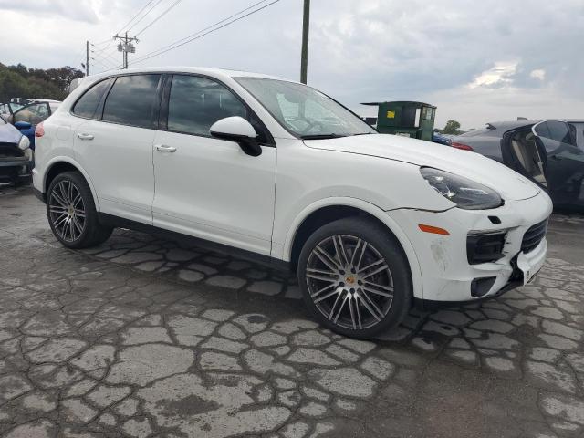 Photo 3 VIN: WP1AA2A22HKA85130 - PORSCHE CAYENNE 