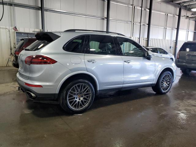 Photo 2 VIN: WP1AA2A22HKA87640 - PORSCHE CAYENNE 