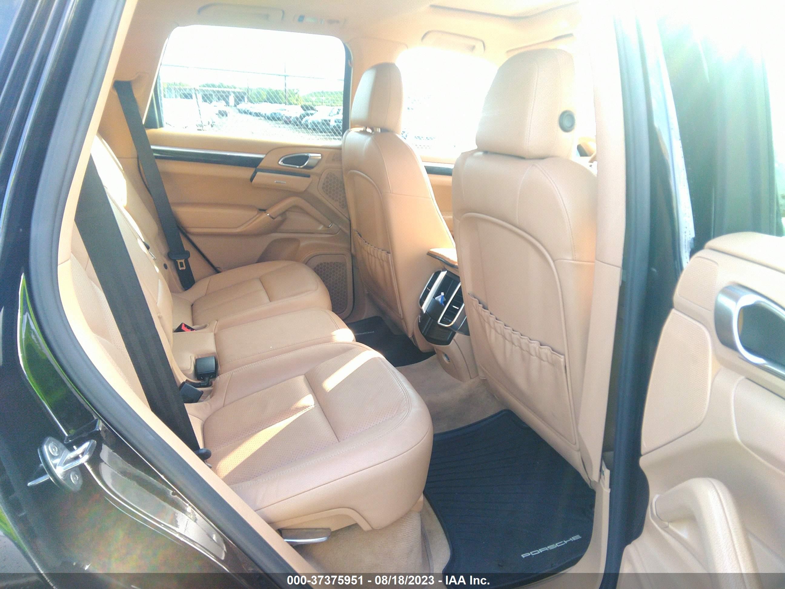 Photo 7 VIN: WP1AA2A23CLA12691 - PORSCHE CAYENNE 