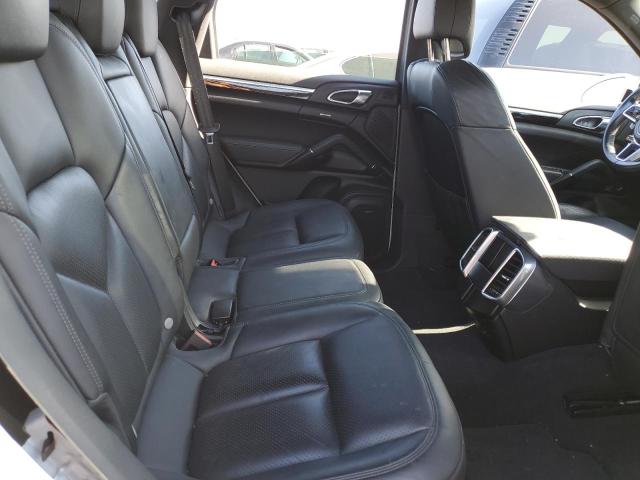 Photo 10 VIN: WP1AA2A23GKA10788 - PORSCHE CAYENNE 