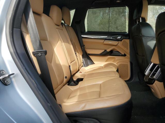 Photo 10 VIN: WP1AA2A23GKA15845 - PORSCHE CAYENNE 