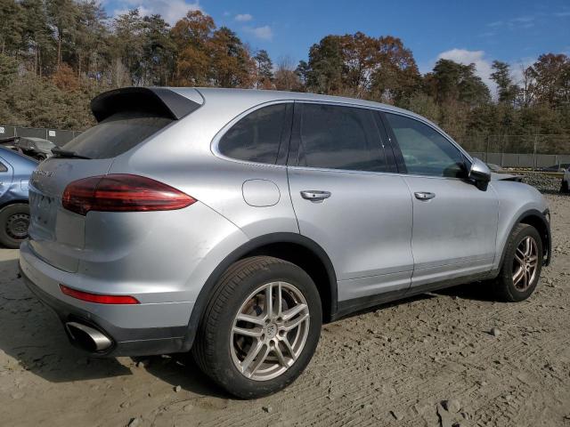 Photo 2 VIN: WP1AA2A23GKA15845 - PORSCHE CAYENNE 