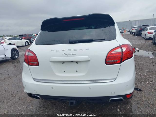 Photo 15 VIN: WP1AA2A24ELA05025 - PORSCHE CAYENNE 