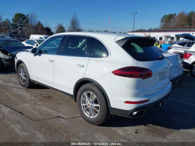 Photo 2 VIN: WP1AA2A24GKA11982 - PORSCHE CAYENNE 