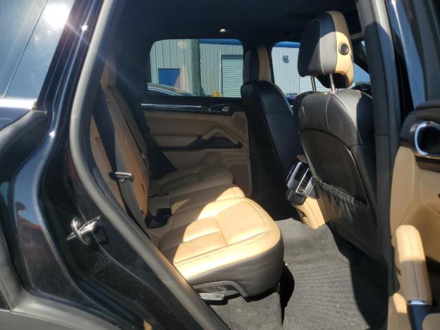 Photo 10 VIN: WP1AA2A24GLA00880 - PORSCHE CAYENNE 