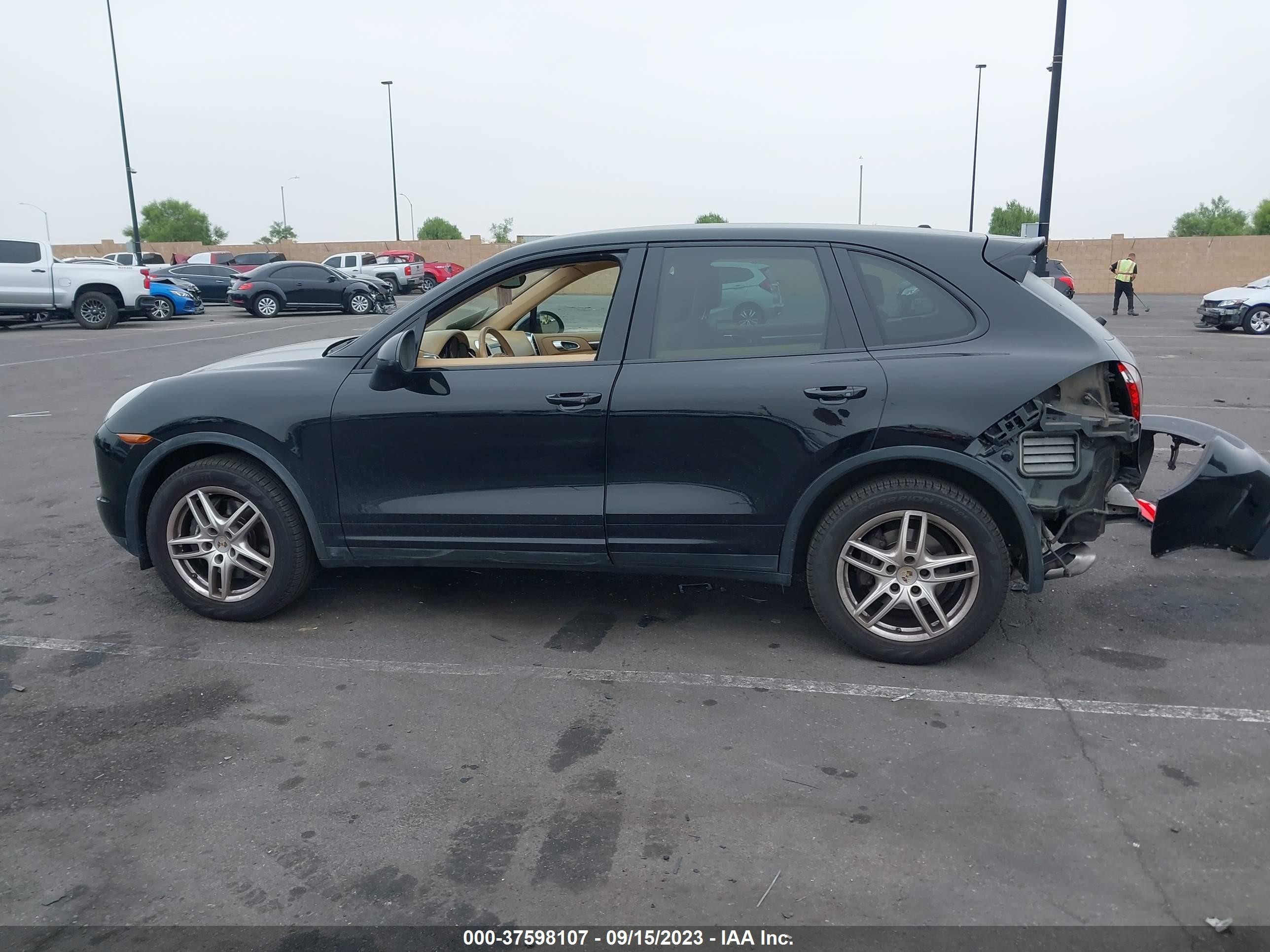 Photo 14 VIN: WP1AA2A25DLA00740 - PORSCHE CAYENNE 