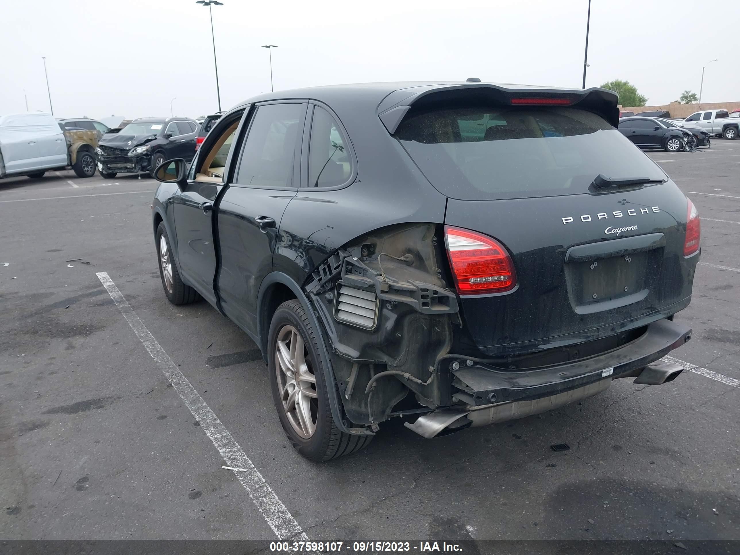 Photo 2 VIN: WP1AA2A25DLA00740 - PORSCHE CAYENNE 