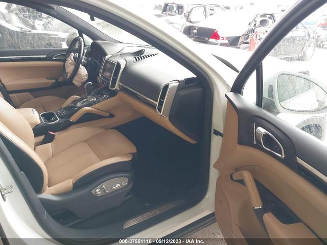 Photo 4 VIN: WP1AA2A25GLA06378 - PORSCHE CAYENNE 