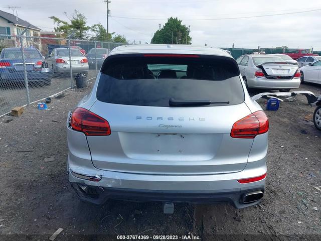 Photo 15 VIN: WP1AA2A25HKA85042 - PORSCHE CAYENNE 