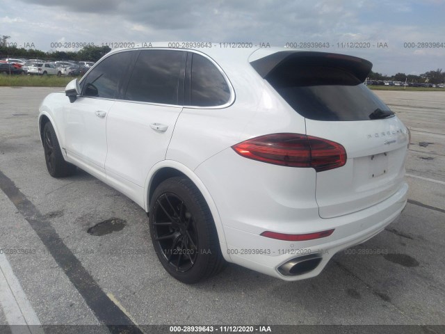 Photo 2 VIN: WP1AA2A25HKA91651 - PORSCHE CAYENNE 