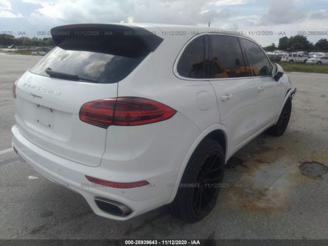 Photo 3 VIN: WP1AA2A25HKA91651 - PORSCHE CAYENNE 