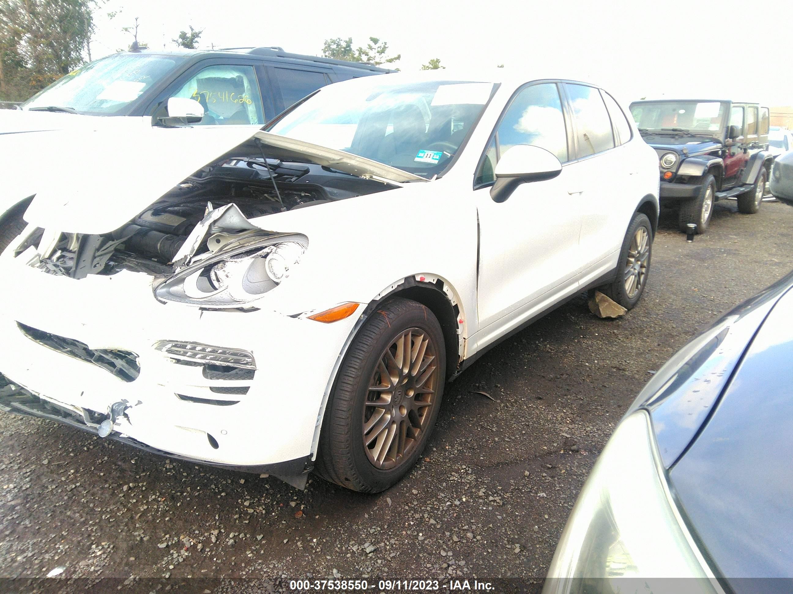 Photo 1 VIN: WP1AA2A26ELA04586 - PORSCHE CAYENNE 