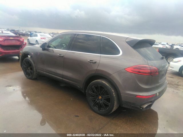 Photo 2 VIN: WP1AA2A26GKA11885 - PORSCHE CAYENNE 