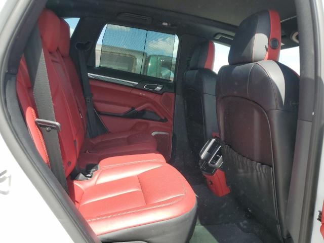 Photo 10 VIN: WP1AA2A26GKA12356 - PORSCHE CAYENNE 