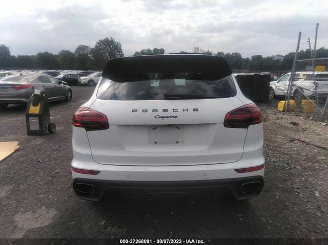 Photo 15 VIN: WP1AA2A26GKA14267 - PORSCHE CAYENNE 