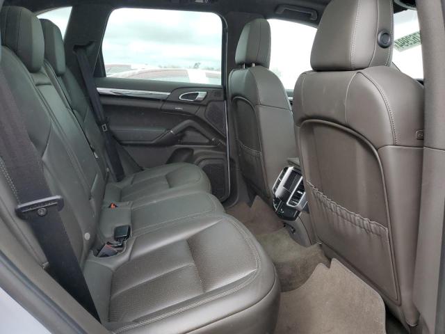 Photo 10 VIN: WP1AA2A26GKA14463 - PORSCHE CAYENNE 
