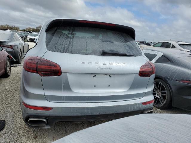 Photo 5 VIN: WP1AA2A26GKA14463 - PORSCHE CAYENNE 