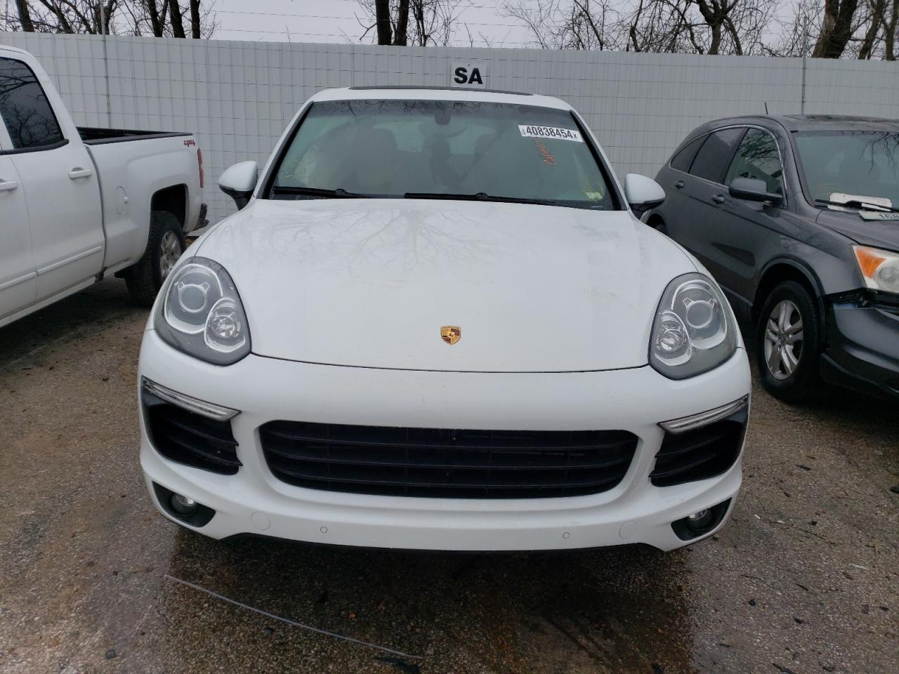 Photo 4 VIN: WP1AA2A27GKA13130 - PORSCHE CAYENNE 