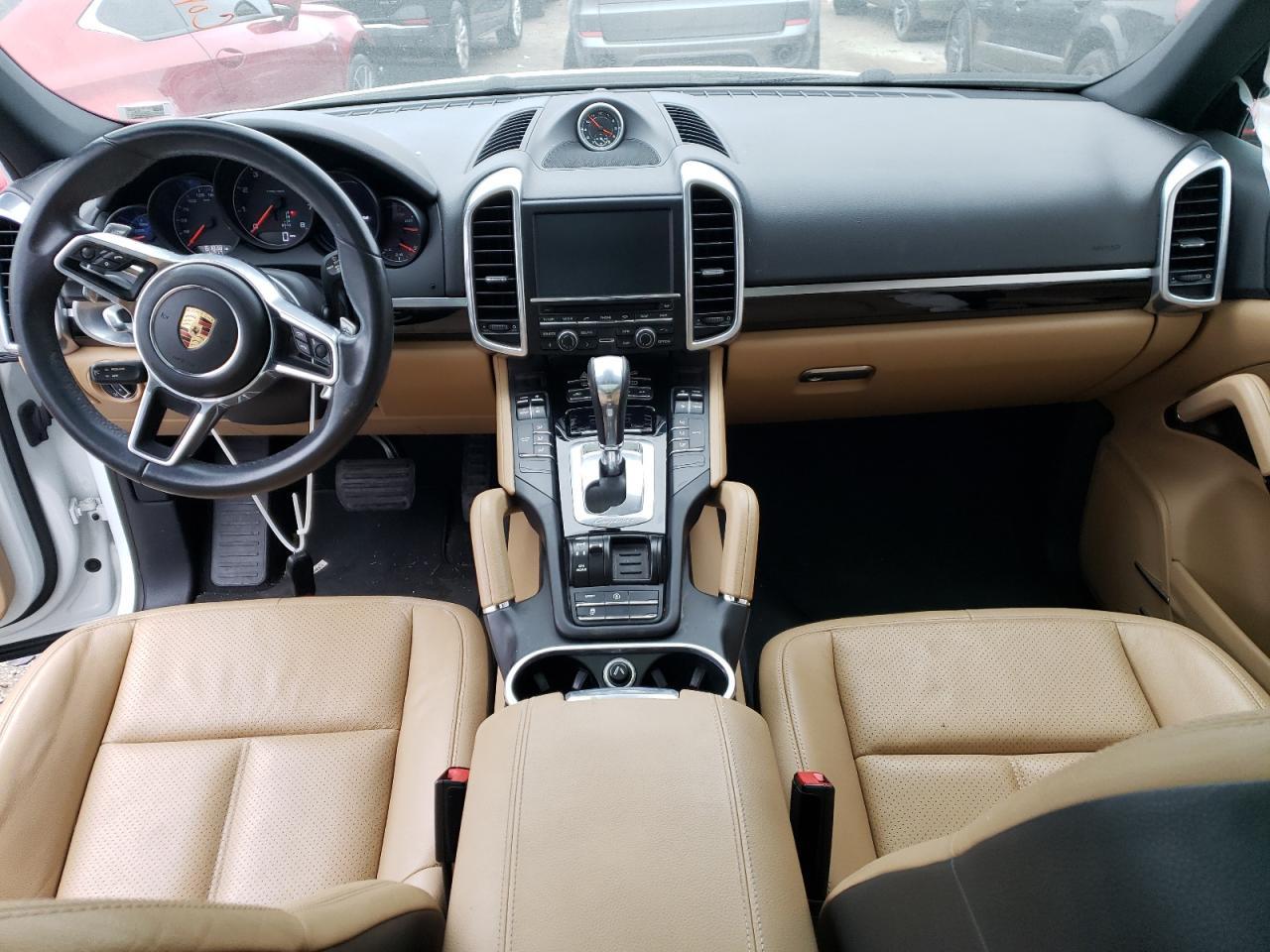 Photo 7 VIN: WP1AA2A27GKA13130 - PORSCHE CAYENNE 