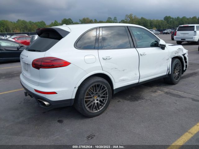 Photo 3 VIN: WP1AA2A27HKA88279 - PORSCHE CAYENNE 