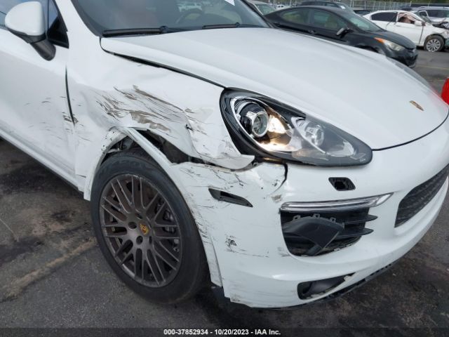 Photo 5 VIN: WP1AA2A27HKA88279 - PORSCHE CAYENNE 