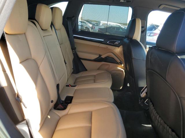 Photo 10 VIN: WP1AA2A27JKA04192 - PORSCHE CAYENNE 