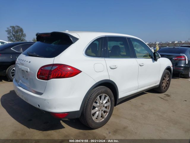 Photo 3 VIN: WP1AA2A28CLA07552 - PORSCHE CAYENNE 