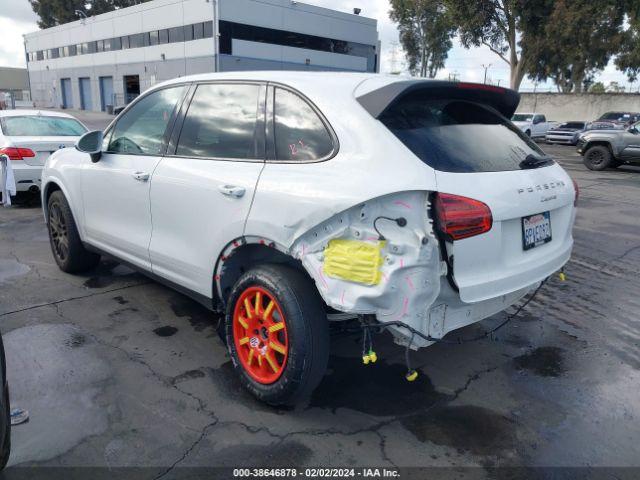 Photo 2 VIN: WP1AA2A28HKA85438 - PORSCHE CAYENNE 