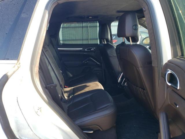 Photo 9 VIN: WP1AA2A29CLA03803 - PORSCHE CAYENNE 