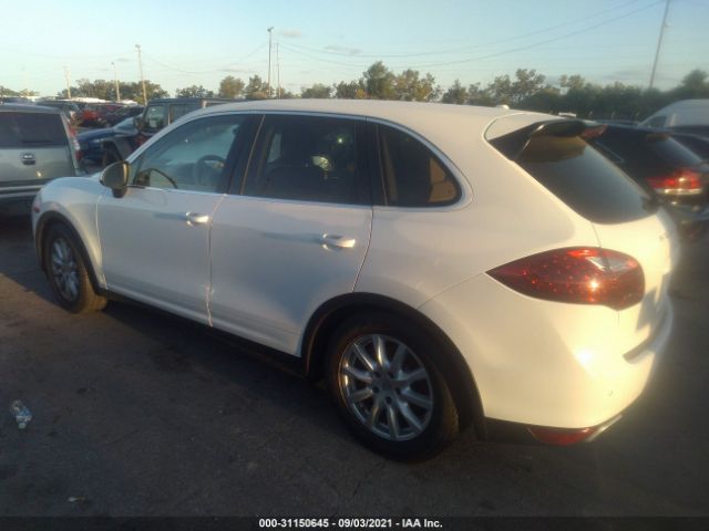 Photo 2 VIN: WP1AA2A29CLA08807 - PORSCHE CAYENNE 