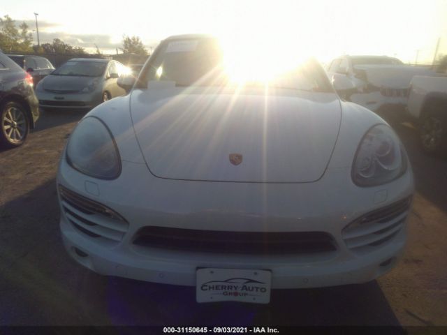 Photo 5 VIN: WP1AA2A29CLA08807 - PORSCHE CAYENNE 