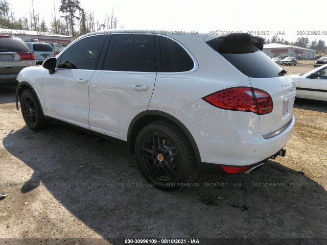 Photo 2 VIN: WP1AA2A29ELA05750 - PORSCHE CAYENNE 